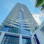 Gorgeous 2 Bedroom In Stella Maris , Dubai Marina